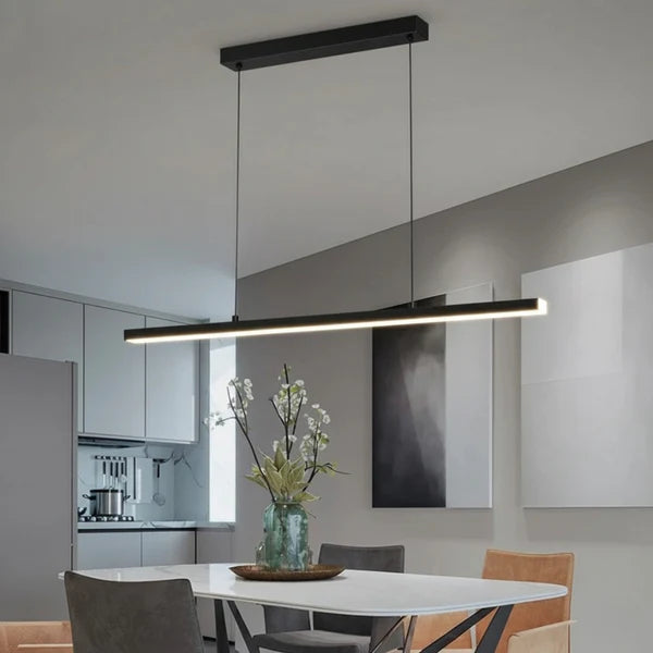 Plafonnier nordique design épuré, suspension LED linéaire moderne au style minimaliste.